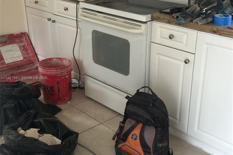 Купить коммерческую недвижимость в Мирамар, Флорида № 2035859 - фото 14