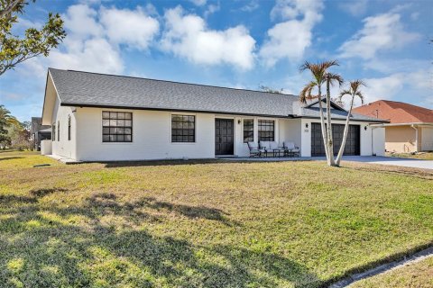 Villa ou maison à vendre à Saint Lucie, Floride: 4 chambres, 172.8 m2 № 2200940 - photo 2
