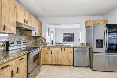 Villa ou maison à vendre à Saint Lucie, Floride: 4 chambres, 172.8 m2 № 2200940 - photo 22