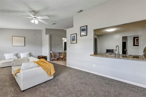 Villa ou maison à vendre à Saint Lucie, Floride: 4 chambres, 172.8 m2 № 2200940 - photo 13