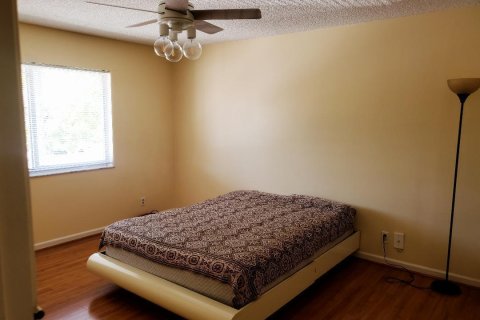 Condo in Pompano Beach, Florida, 2 bedrooms  № 2083300 - photo 13
