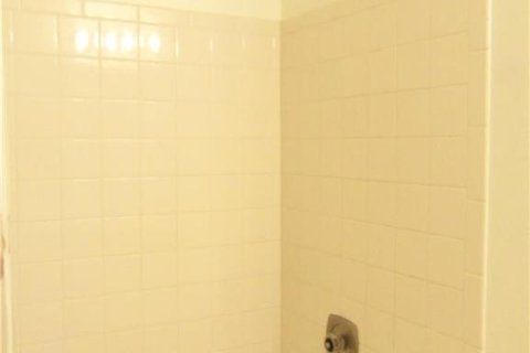 Condo in Pompano Beach, Florida, 2 bedrooms  № 2083300 - photo 16