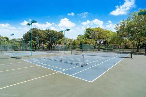 Condo in Pompano Beach, Florida, 2 bedrooms  № 2083300 - photo 23