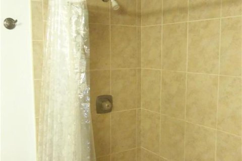 Condo in Pompano Beach, Florida, 2 bedrooms  № 2083300 - photo 11