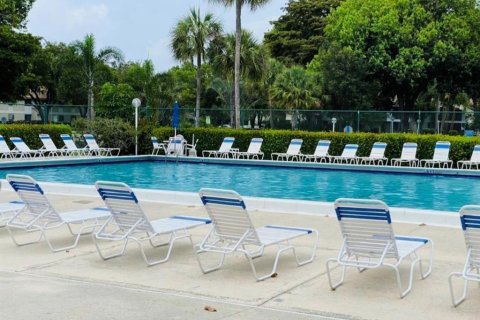 Condo in Pompano Beach, Florida, 2 bedrooms  № 2083300 - photo 22
