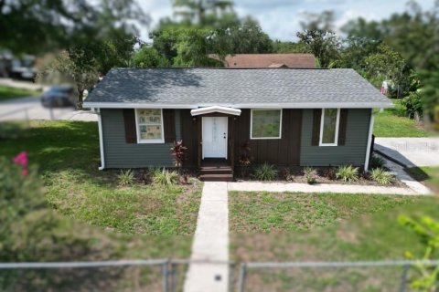 House in Dade City, Florida 3 bedrooms, 94.76 sq.m. № 1765135 - photo 1
