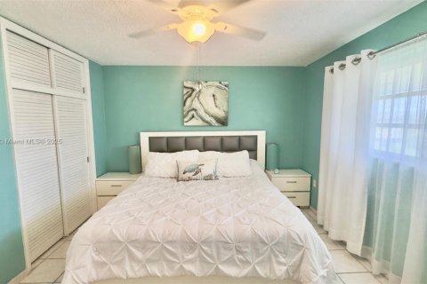 Condominio en venta en Miami, Florida, 1 dormitorio, 63.92 m2 № 1949877 - foto 23