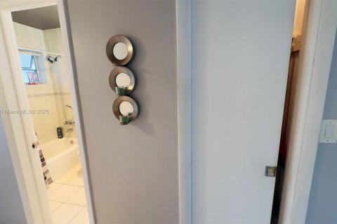 Condominio en venta en Miami, Florida, 1 dormitorio, 63.92 m2 № 1949877 - foto 29