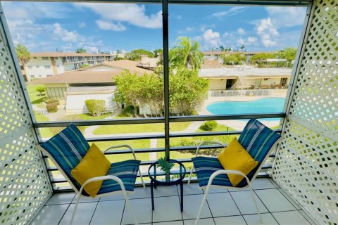 Condominio en venta en Miami, Florida, 1 dormitorio, 63.92 m2 № 1949877 - foto 1