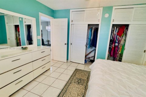 Condominio en venta en Miami, Florida, 1 dormitorio, 63.92 m2 № 1949877 - foto 28