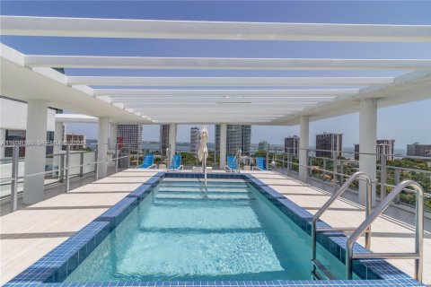 Copropriété à louer à Miami, Floride: 2 chambres, 73.95 m2 № 1995977 - photo 9