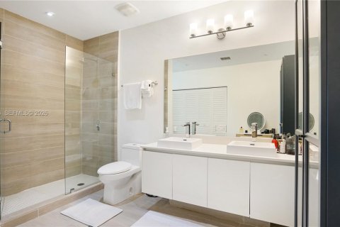 Copropriété à louer à Miami, Floride: 2 chambres, 73.95 m2 № 1995977 - photo 7