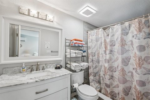 House in Sarasota, Florida 2 bedrooms, 94.76 sq.m. № 1827247 - photo 14