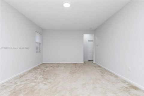 Купить виллу или дом в Хомстед, Флорида 5 спален, 296.08м2, № 1802734 - фото 23