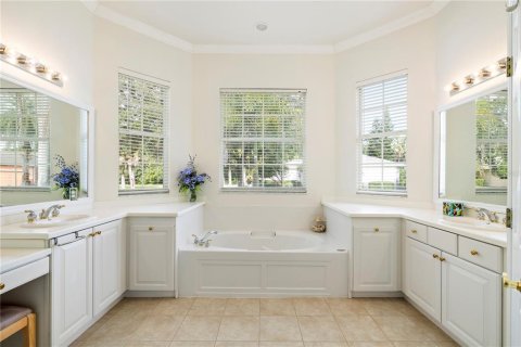 Casa en venta en Kissimmee, Florida, 2 dormitorios, 189.33 m2 № 1901570 - foto 21