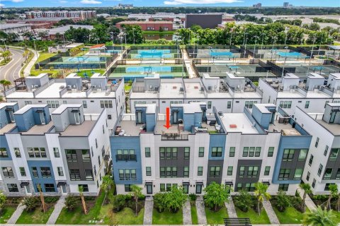 Townhouse in Orlando, Florida 4 bedrooms, 168.62 sq.m. № 1868948 - photo 2