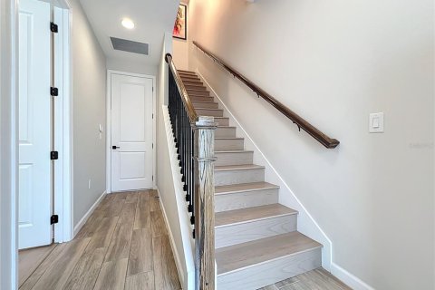 Townhouse in Orlando, Florida 4 bedrooms, 168.62 sq.m. № 1868948 - photo 6