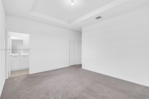 Townhouse in Miami, Florida 3 bedrooms, 137.77 sq.m. № 2013016 - photo 18