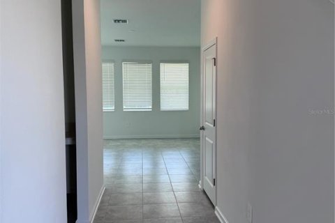 Villa ou maison à vendre à Kissimmee, Floride: 4 chambres, 216.83 m2 № 2284381 - photo 4