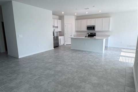 Villa ou maison à vendre à Kissimmee, Floride: 4 chambres, 216.83 m2 № 2284381 - photo 9