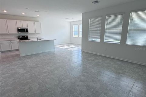 Villa ou maison à vendre à Kissimmee, Floride: 4 chambres, 216.83 m2 № 2284381 - photo 10