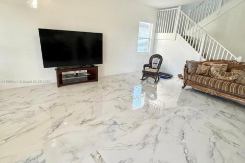 Casa en alquiler en Davie, Florida, 5 dormitorios, 376.63 m2 № 1952043 - foto 6