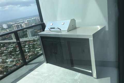 Condominio en venta en Miami Beach, Florida, 3 dormitorios, 290.78 m2 № 2035423 - foto 19