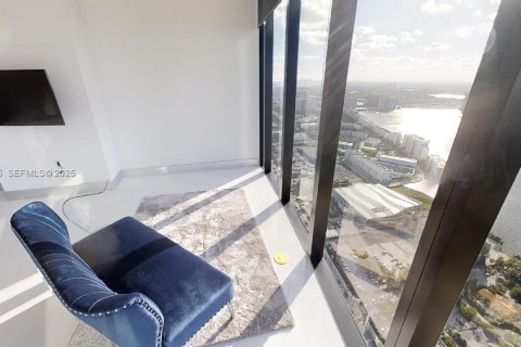 Condominio en venta en Miami Beach, Florida, 3 dormitorios, 290.78 m2 № 2035423 - foto 25
