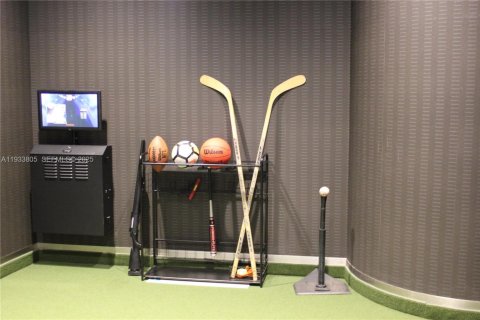 Condominio en venta en Miami Beach, Florida, 3 dormitorios, 290.78 m2 № 2035423 - foto 9