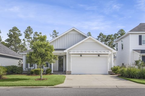 House in Inlet Beach, Florida 3 bedrooms, 166.3 sq.m. № 562047 - photo 1