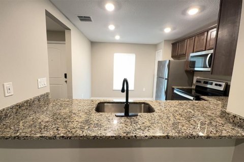 Casa en alquiler en Palm Coast, Florida, 3 dormitorios, 117.99 m2 № 1912763 - foto 4