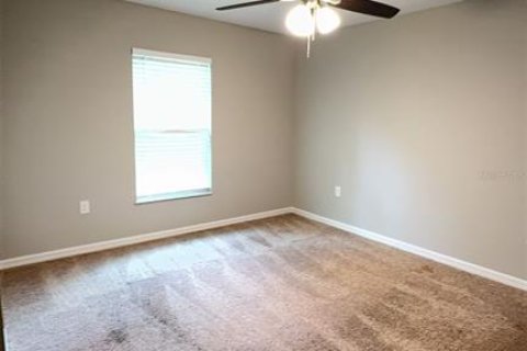 Casa en alquiler en Palm Coast, Florida, 3 dormitorios, 117.99 m2 № 1912763 - foto 7