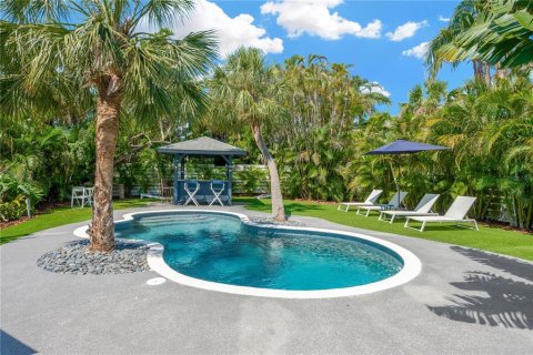 Casa en venta en Longboat Key, Florida, 3 dormitorios, 174.66 m2 № 1743063 - foto 2
