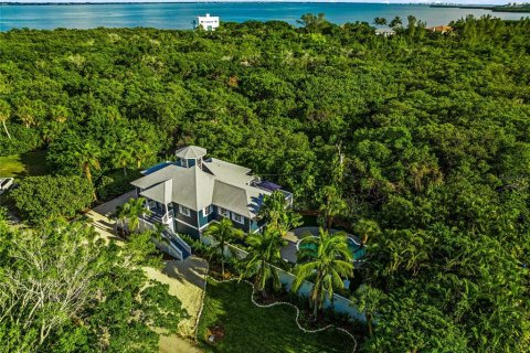 Casa en venta en Longboat Key, Florida, 3 dormitorios, 174.66 m2 № 1743063 - foto 1