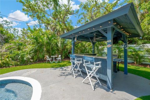Casa en venta en Longboat Key, Florida, 3 dormitorios, 174.66 m2 № 1743063 - foto 8