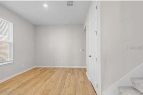 Villa ou maison à louer à Winter Garden, Floride: 4 chambres, 185.43 m2 № 2108015 - photo 3