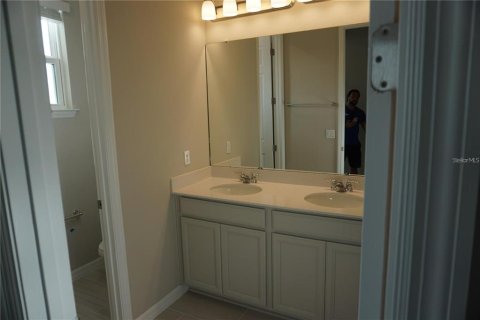 Villa ou maison à louer à Winter Garden, Floride: 4 chambres, 185.43 m2 № 2108015 - photo 10
