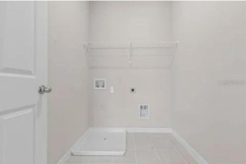 Villa ou maison à louer à Winter Garden, Floride: 4 chambres, 185.43 m2 № 2108015 - photo 9
