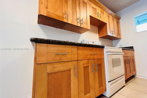 Снять в аренду квартиру в Майами-Бич, Флорида 1 спальня, 65.03м2, № 2003969 - фото 8