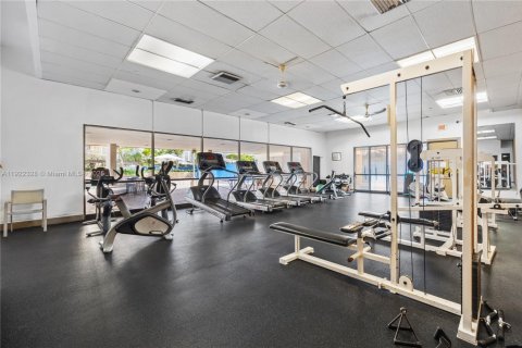 Copropriété à vendre à Aventura, Floride: 2 chambres, 121.98 m2 № 1976275 - photo 24