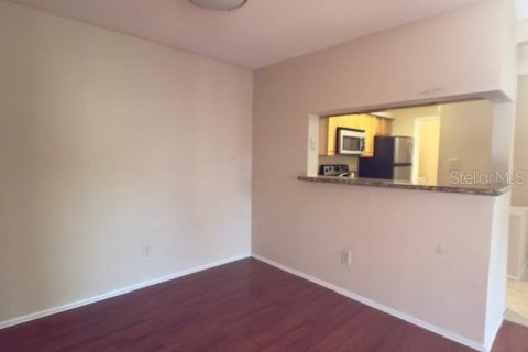 Condo in Altamonte Springs, Florida, 2 bedrooms  № 1734287 - photo 5