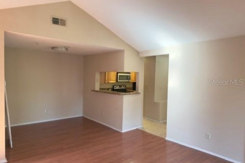 Condo in Altamonte Springs, Florida, 2 bedrooms  № 1734287 - photo 4