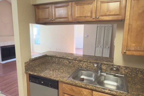 Condo in Altamonte Springs, Florida, 2 bedrooms  № 1734287 - photo 30