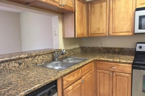 Condo in Altamonte Springs, Florida, 2 bedrooms  № 1734287 - photo 28