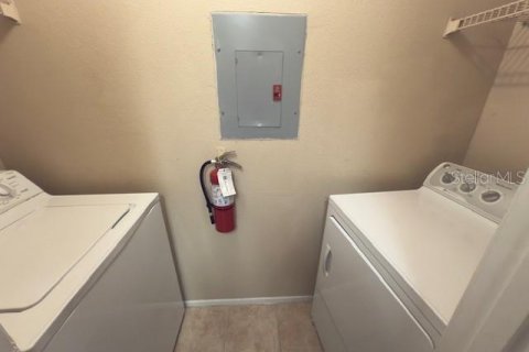 Condo in Altamonte Springs, Florida, 2 bedrooms  № 1734287 - photo 11