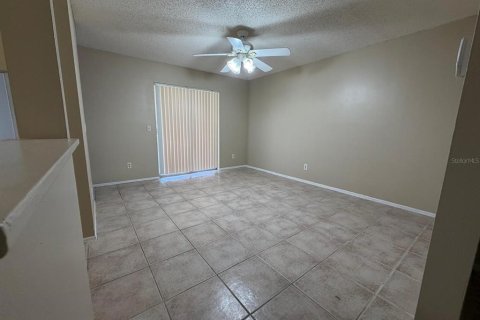 Copropriété à louer à Orlando, Floride: 2 chambres, 93.46 m2 № 2117457 - photo 7