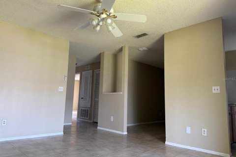 Copropriété à louer à Orlando, Floride: 2 chambres, 93.46 m2 № 2117457 - photo 11