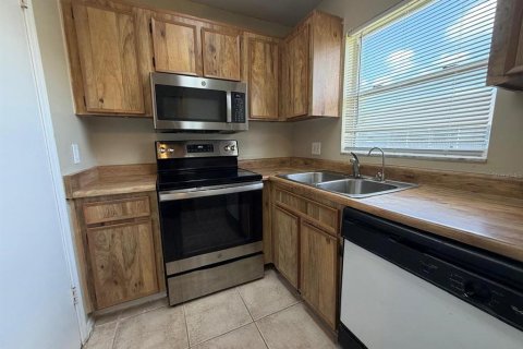 Copropriété à louer à Orlando, Floride: 2 chambres, 93.46 m2 № 2117457 - photo 4