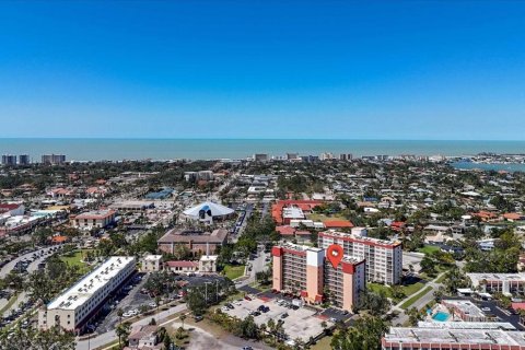 Купить кондоминиум в Венеция, Флорида 6 комнат, 83.61м2, № 1776639 - фото 27