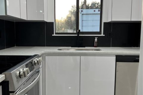 Condominio en alquiler en Winter Haven, Florida, 2 dormitorios, 88.26 m2 № 1526235 - foto 20